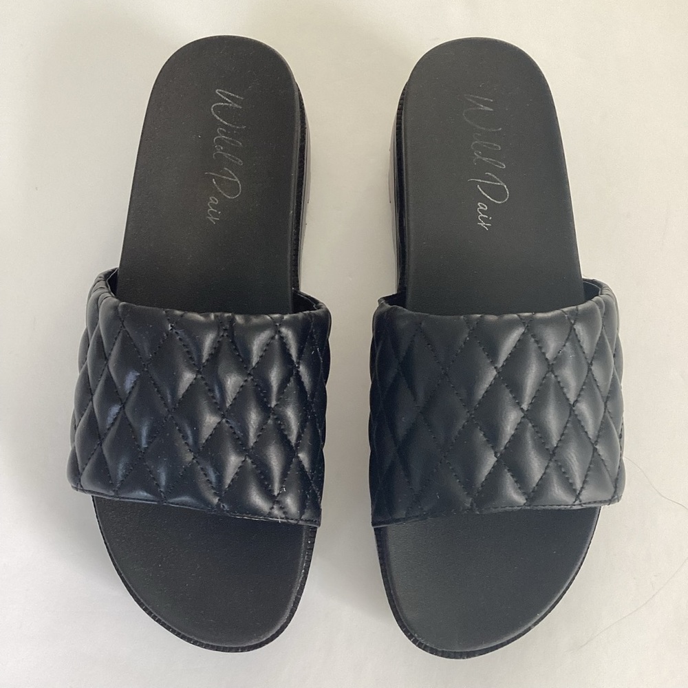 Wild Pair Elevated Black Quilted Slide Sandals Size 9